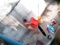 Il medico ha film erotici con donne mature violentato il torace del paziente durante l'esame