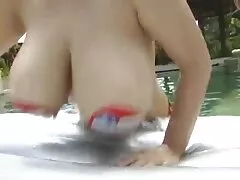Un uomo prende una bella ragazza per strada filmeroticigratis